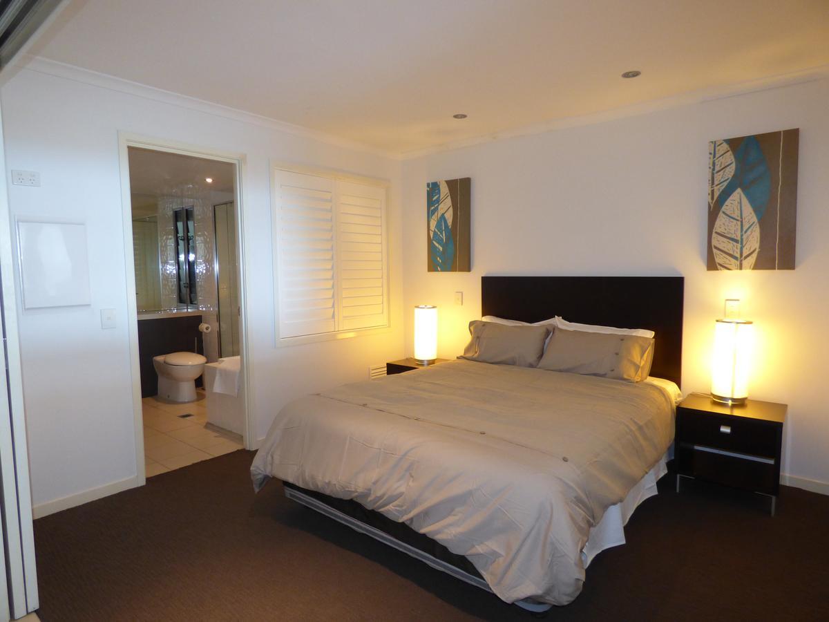 Marina View Apartment Airlie Beach Eksteriør billede